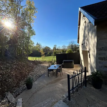 Des Fontaines, Entre Nature Et Jacuzzi Villemorien